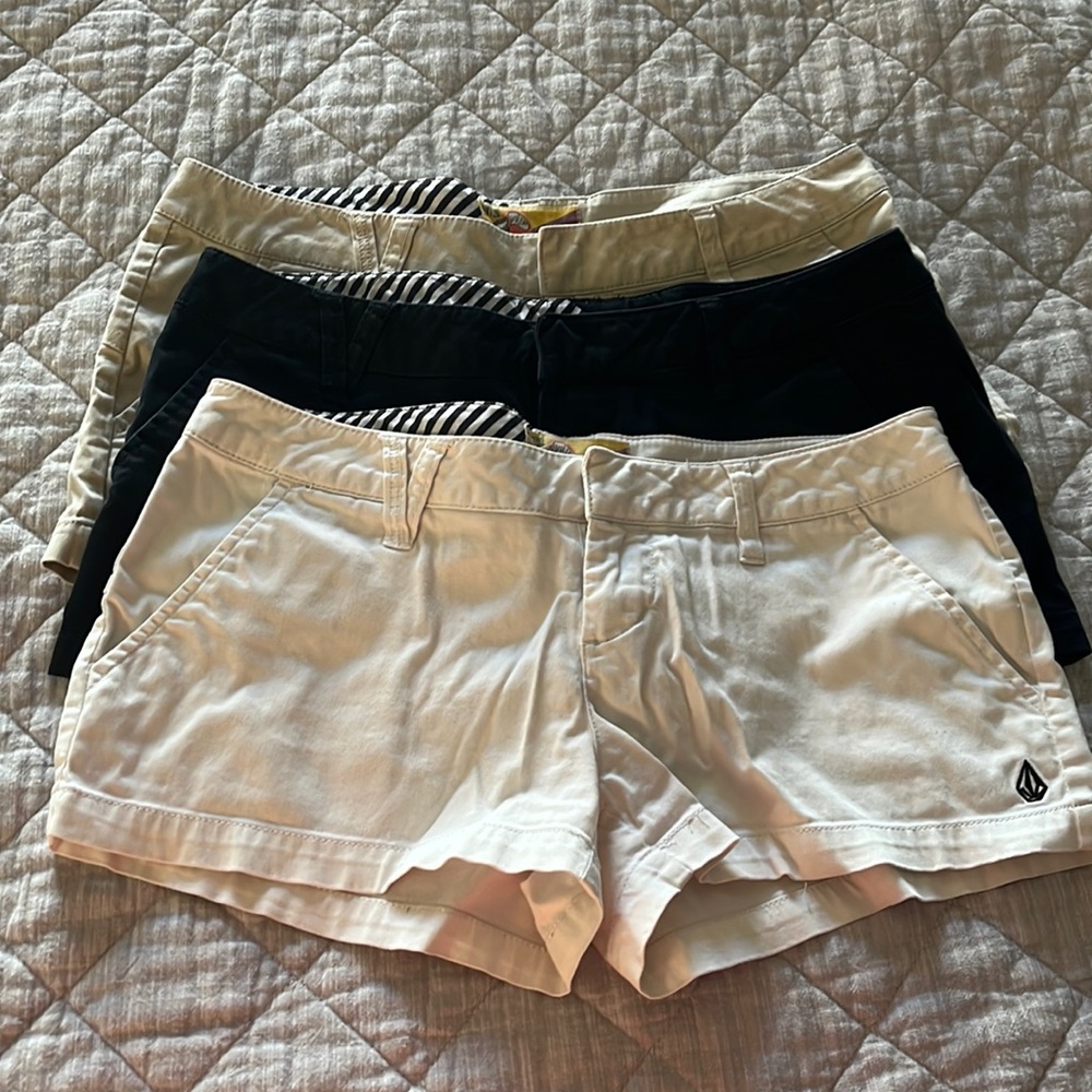 Bundle of Volcom shorts